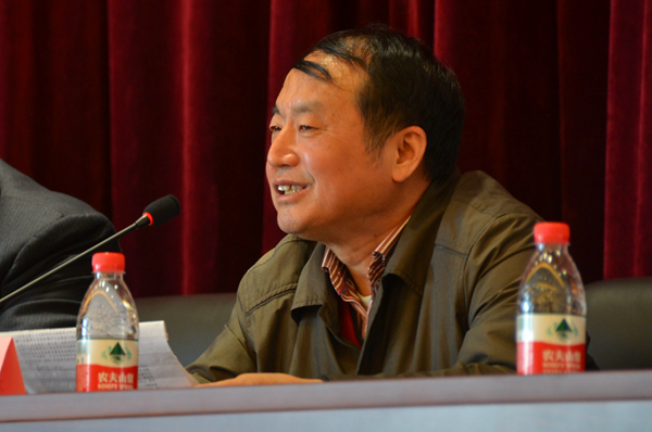 17太阳成集团tyc234cc张淳教授精彩点评.jpg 17太阳成集团tyc234cc张淳教授精彩点评.jpg