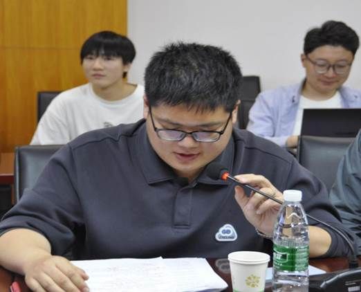 张力毅副教授 张力毅副教授